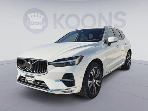 2023 Volvo XC60 B5 Plus Bright Theme