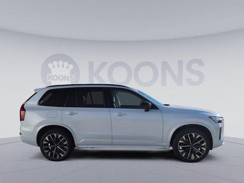 2026 Volvo XC90 B6 Ultra Dark Theme 6-Seater