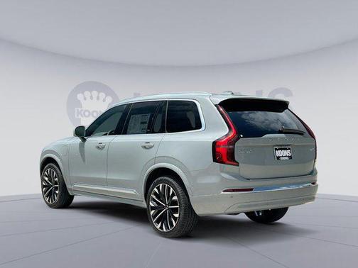2025 Volvo XC90 Plug-In Hybrid T8 Plus 7-Seater