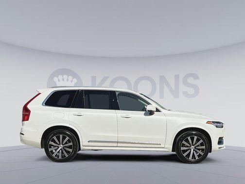 2025 Volvo XC90 B6 Plus 7-Seater