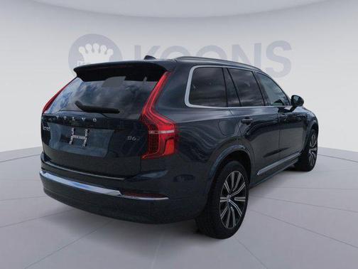 2023 Volvo XC90 B6 Plus 7-Seater