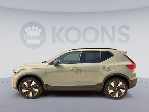 2025 Volvo EX40 Single Motor Extended Range Plus