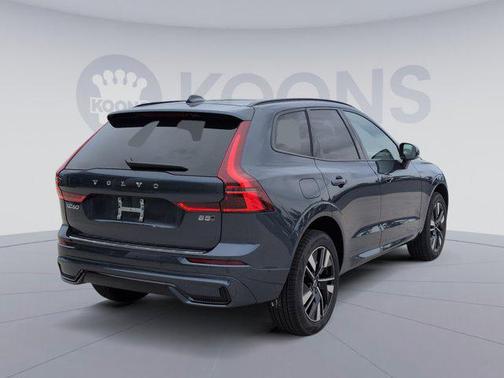 2026 Volvo XC60 B5 Plus