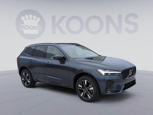Denim Blue Metallic 2026 Volvo XC60 B5 Plus