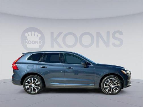 2022 Volvo XC60 Recharge Plug-In Hybrid T8 Inscription Expression