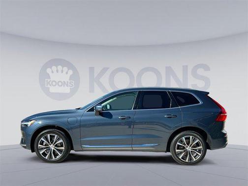 2022 Volvo XC60 Recharge Plug-In Hybrid T8 Inscription Expression