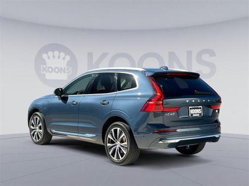 2022 Volvo XC60 Recharge Plug-In Hybrid T8 Inscription Expression