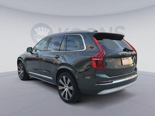 2022 Volvo XC90 T6 Inscription