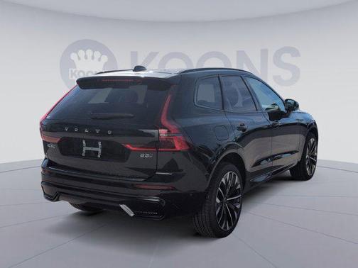 2026 Volvo XC60 B5 Ultra