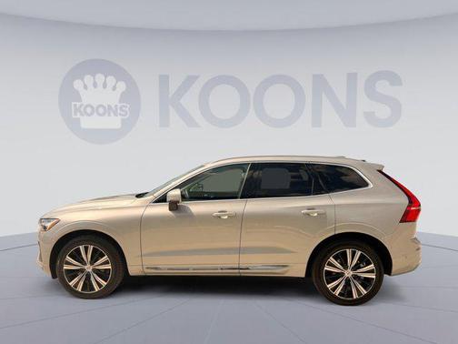 2023 Volvo XC60 B5 Plus Bright Theme