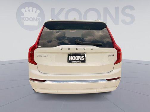 2024 Volvo XC90 B6 Plus Bright Theme 7-Seater