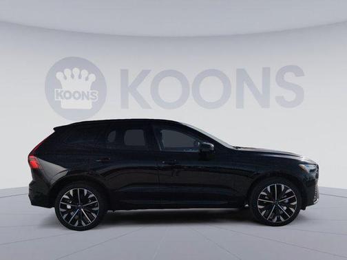 2026 Volvo XC60 B5 Ultra