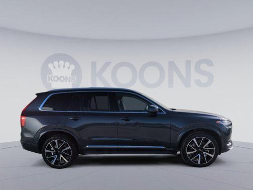 2024 Volvo XC90 B6 Plus Bright Theme 7-Seater