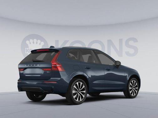 2025 Volvo XC60 B5 Plus