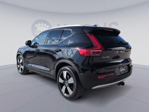 2019 Volvo XC40 T5 Momentum