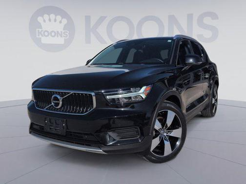 2019 Volvo XC40 T5 Momentum