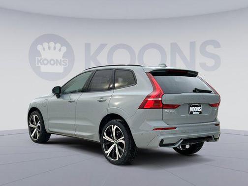 2025 Volvo XC60 Plug-In Hybrid T8 Ultra