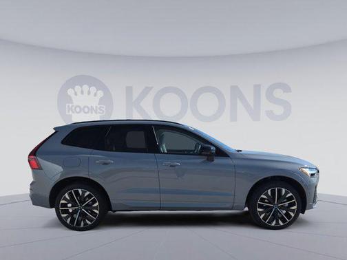 2026 Volvo XC60 B5 Ultra