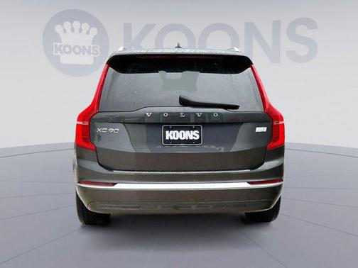 2023 Volvo XC90 Recharge Plug-In Hybrid T8 Ultimate Bright Theme 7-Seater