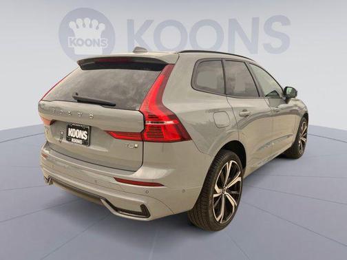 2025 Volvo XC60 Plug-In Hybrid T8 Ultra
