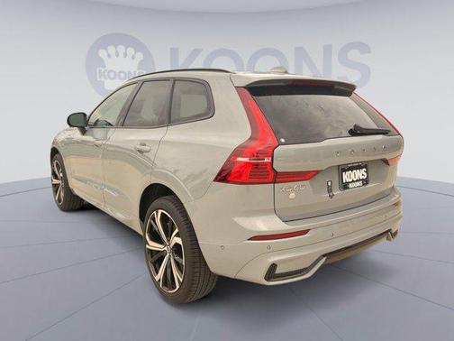 2025 Volvo XC60 Plug-In Hybrid T8 Ultra