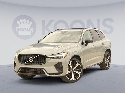 2025 Volvo XC60 Plug-In Hybrid T8 Ultra