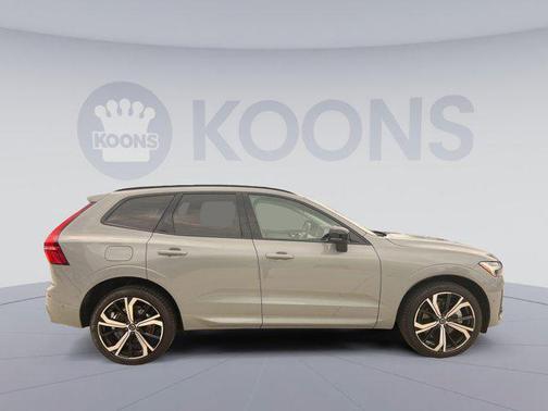 2025 Volvo XC60 Plug-In Hybrid T8 Ultra