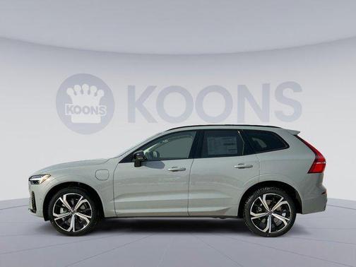 2025 Volvo XC60 Plug-In Hybrid T8 Ultra