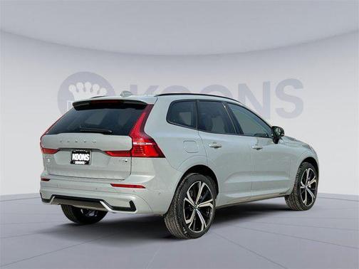 2025 Volvo XC60 Plug-In Hybrid T8 Ultra