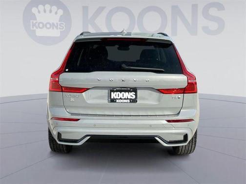 2025 Volvo XC60 Plug-In Hybrid T8 Ultra