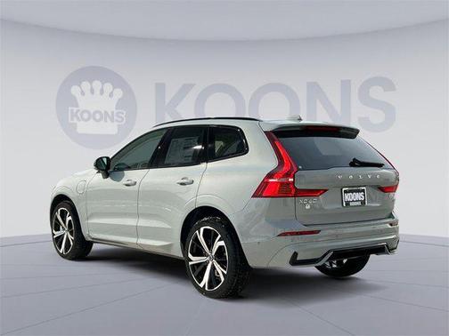 2025 Volvo XC60 Plug-In Hybrid T8 Ultra