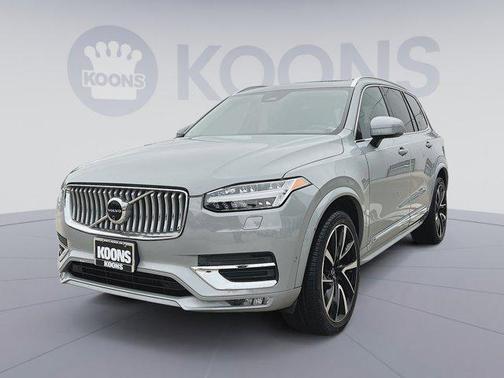 2024 Volvo XC90 B5 Plus Bright Theme