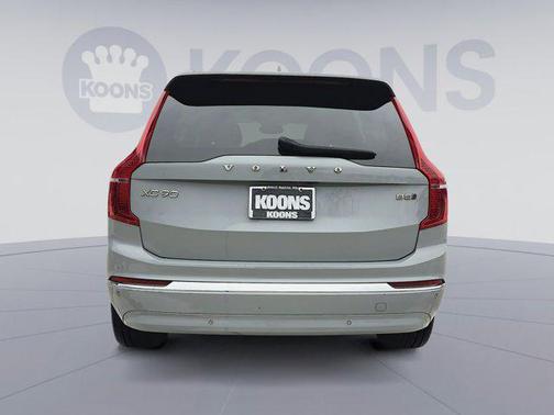 2024 Volvo XC90 B5 Plus Bright Theme