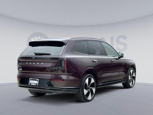 2025 Volvo EX90 Twin Motor Performance Ultra 6-Seater