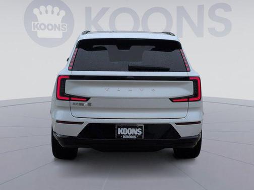 2025 Volvo EX90 Twin Motor Performance Plus 6-Seater