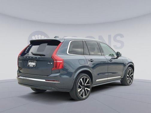 2023 Volvo XC90 B6 Plus 7-Seater