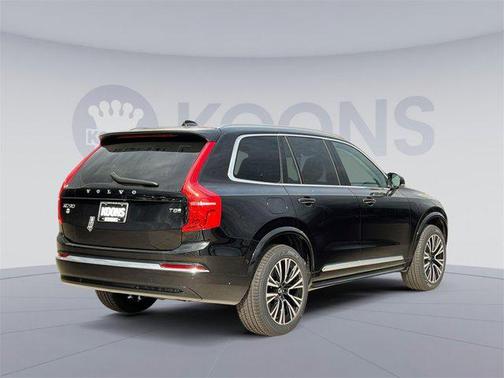 2025 Volvo XC90 Plug-In Hybrid T8 Plus 7-Seater