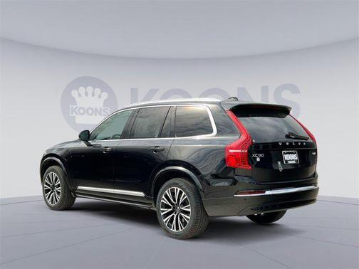 2025 Volvo XC90 Plug-In Hybrid T8 Plus 7-Seater