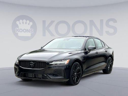 2024 Volvo S60 Recharge Plug-In Hybrid T8 Plus Black Edition