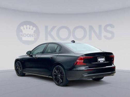 2024 Volvo S60 Recharge Plug-In Hybrid T8 Plus Black Edition