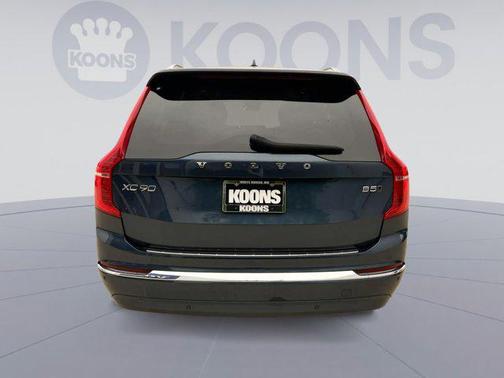 2024 Volvo XC90 B5 Core Bright Theme