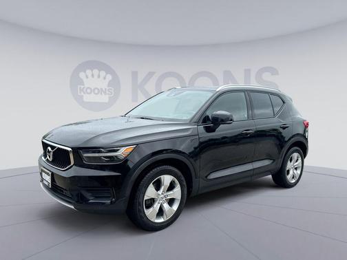 2019 Volvo XC40 T5 Momentum