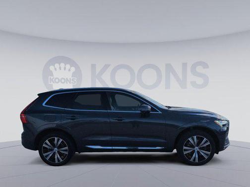 2022 Volvo XC60 B6 Inscription