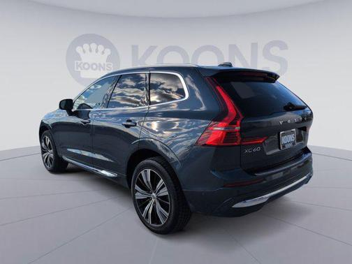 2022 Volvo XC60 B6 Inscription