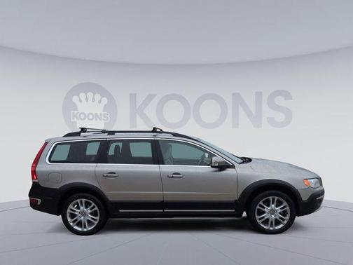 2016 Volvo XC70 T5 Platinum