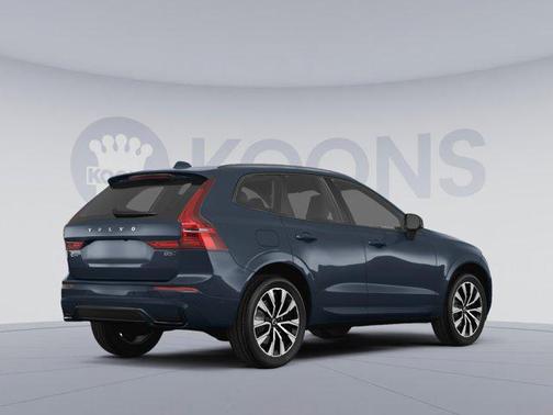 2023 Volvo XC60 B6 Ultimate Dark Theme