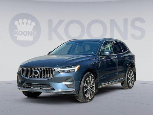 2022 Volvo XC60 Recharge Plug-In Hybrid T8 Inscription Expression