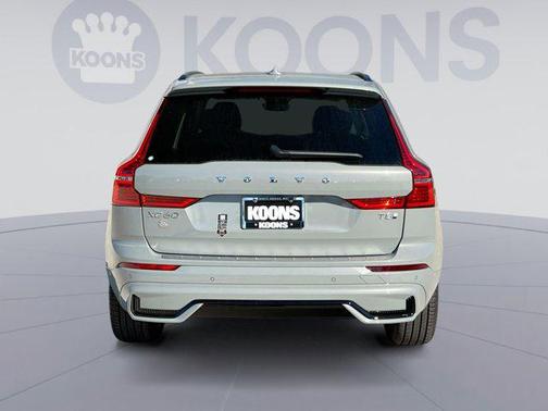 2025 Volvo XC60 Plug-In Hybrid T8 Ultra