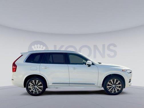 2024 Volvo XC90 B5 Plus Bright Theme