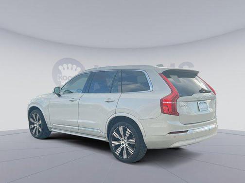 2022 Volvo XC90 T6 Inscription
